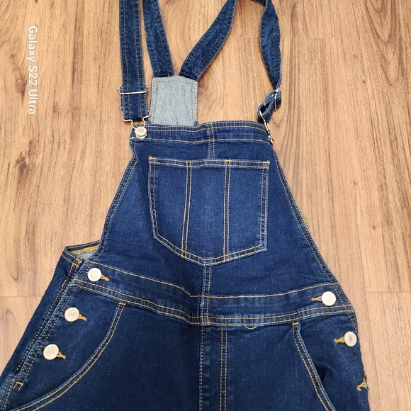 Overall - Picture 2 of 6